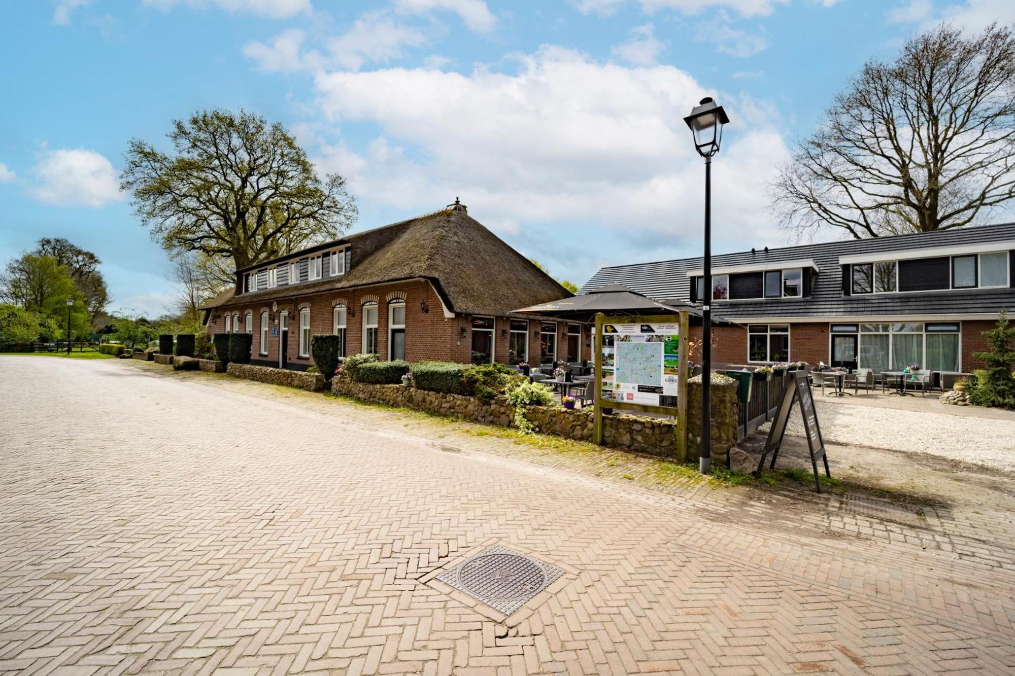 Fletcher Hotel-Restaurant De Borken Dwingeloo Exterior photo
