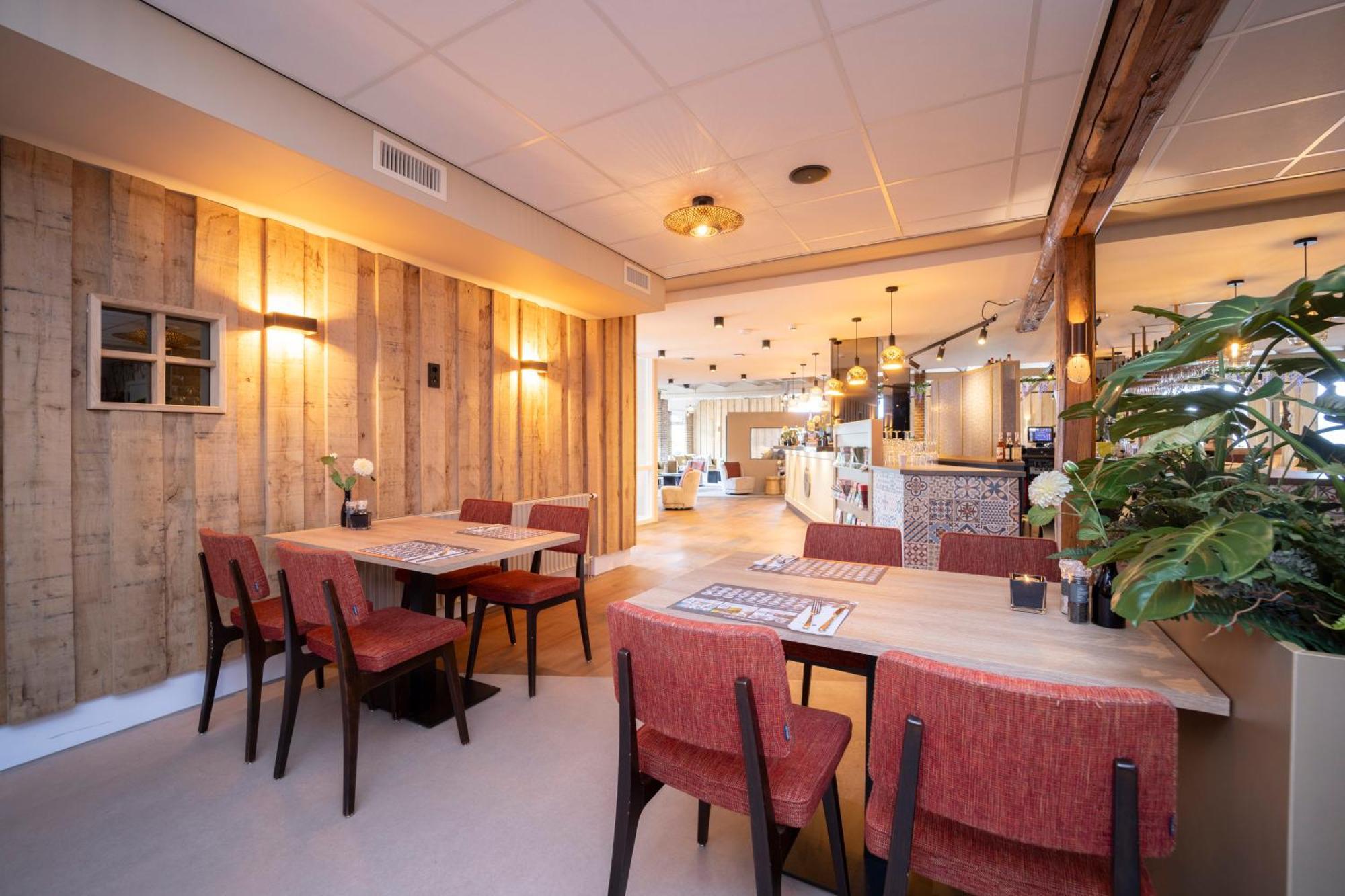 Fletcher Hotel-Restaurant De Borken Dwingeloo Exterior photo